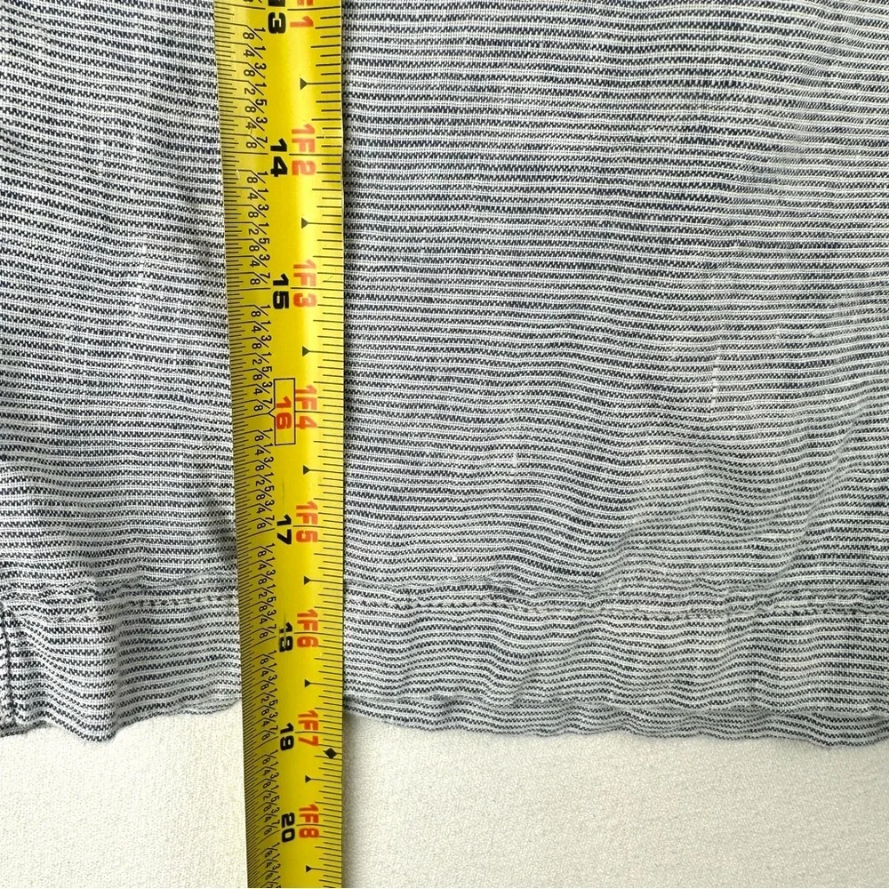 J Crew Pinstripe Linen Shorts‎ 9